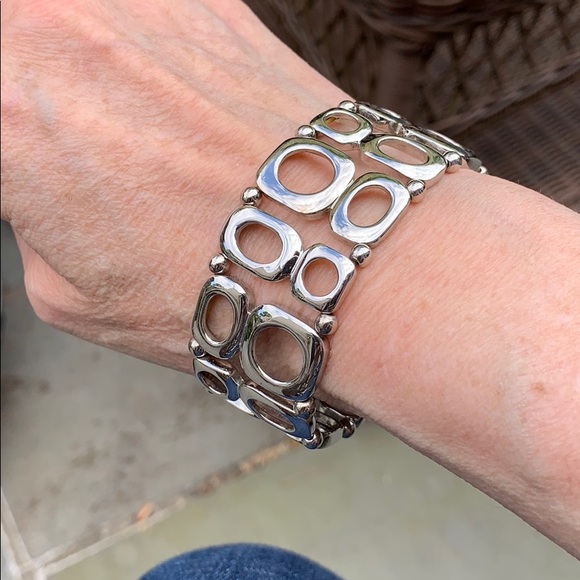 Silver tone stretch bracelet - Picture 2 of 4